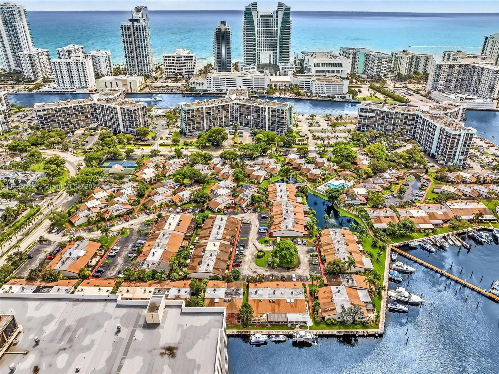 Real estate property located at 400 Leslie Dr #616, Broward, Towers Of Oceanview East, Hallandale Beach, FL