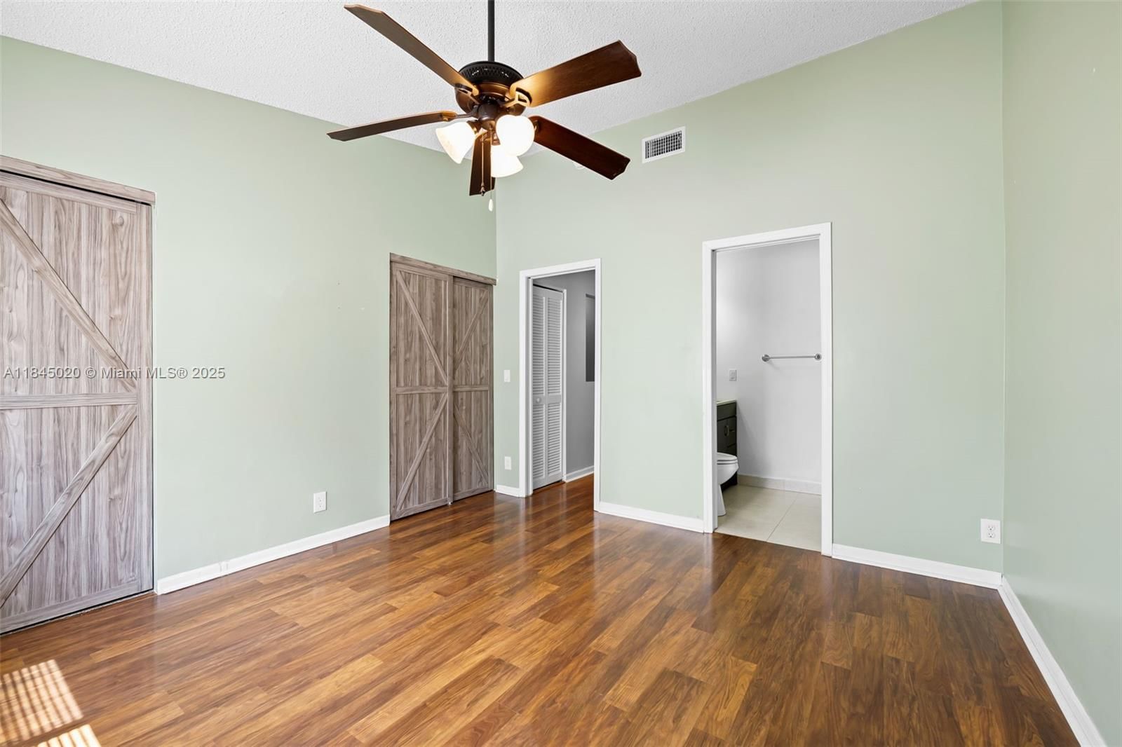 Real estate property located at 4928 31st Ter, Broward, Banyan Oakridge, Dania Beach, FL