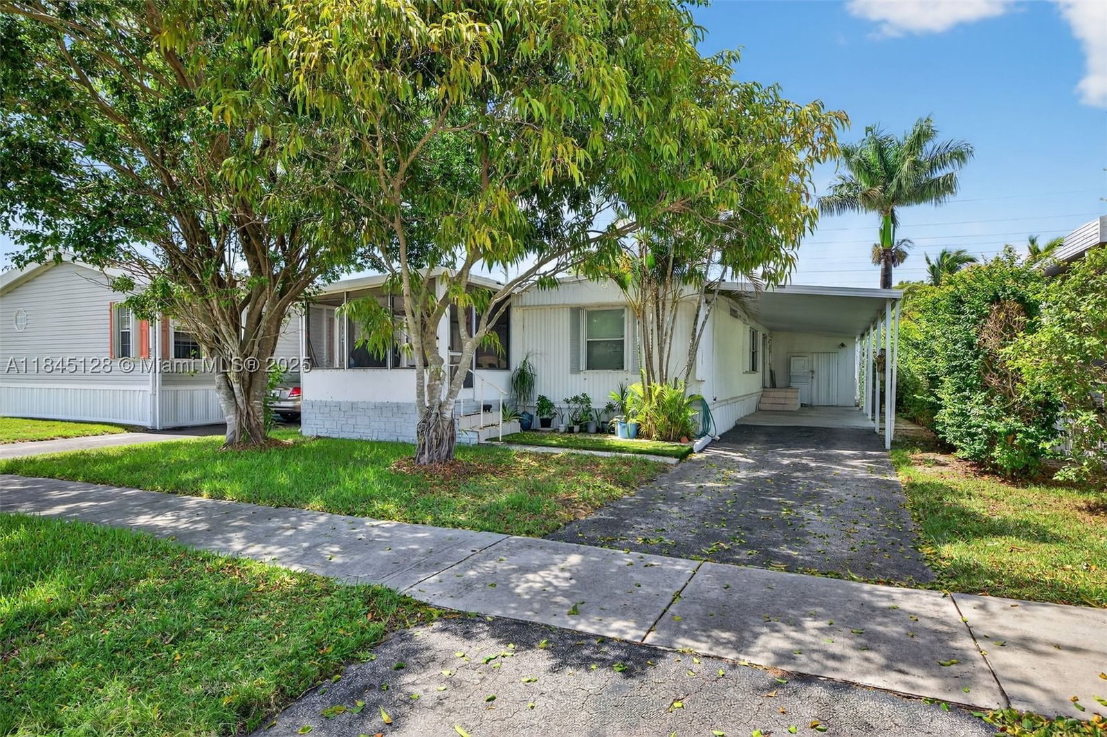 Real estate property located at 2430 53rd St, Broward, Ravenswood North, Dania Beach, FL