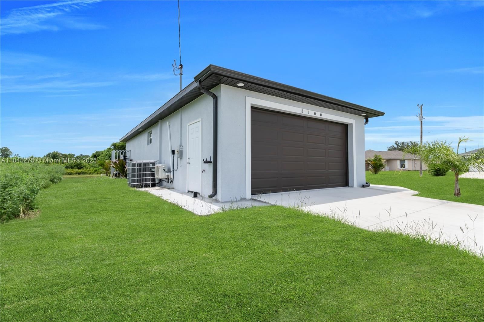 Real estate property located at 3100 Flora AVE S, Lee, Lehigh Acres, Lehigh Acres, FL