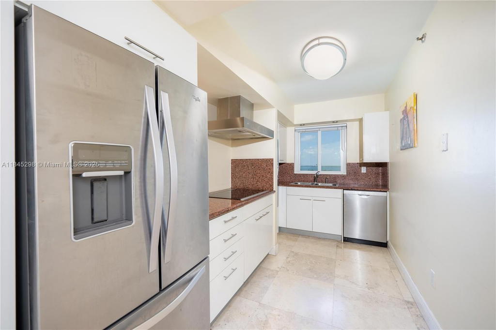 Real estate property located at 5900 Collins Ave #1701, Miami-dade, The Grandview Condo, Miami Beach, FL