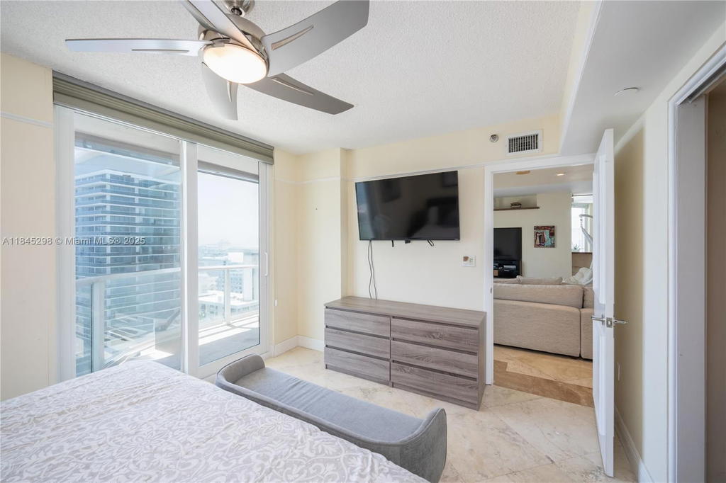 Real estate property located at 5900 Collins Ave #1701, Miami-dade, The Grandview Condo, Miami Beach, FL