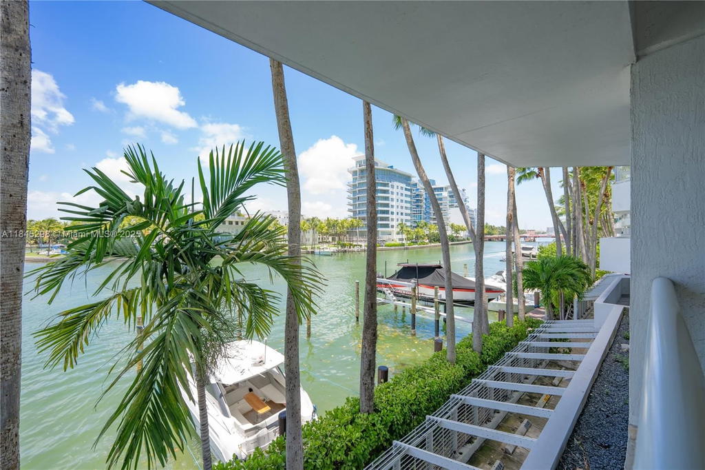 Real estate property located at 5900 Collins Ave #1701, Miami-dade, The Grandview Condo, Miami Beach, FL