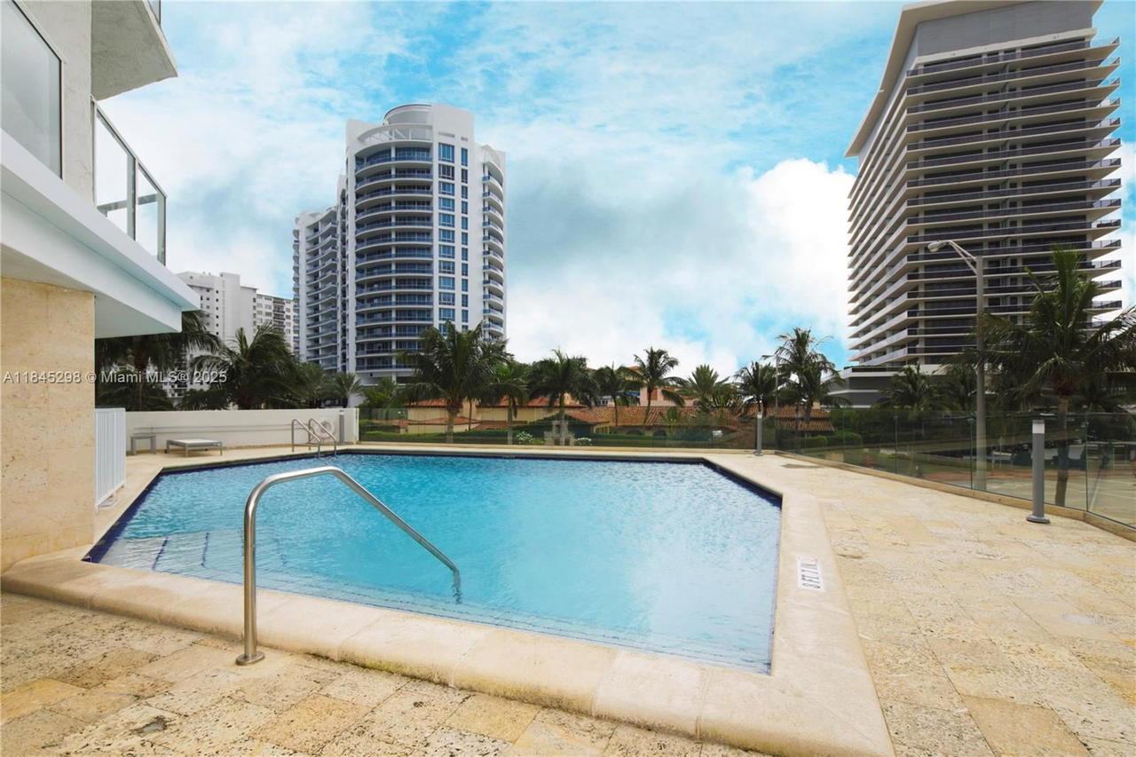 Real estate property located at 5900 Collins Ave #1701, Miami-dade, The Grandview Condo, Miami Beach, FL