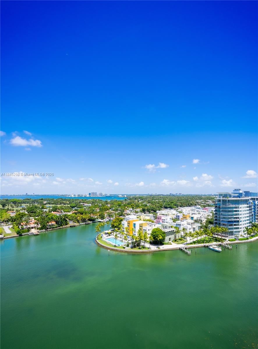 Real estate property located at 5900 Collins Ave #1701, Miami-dade, The Grandview Condo, Miami Beach, FL