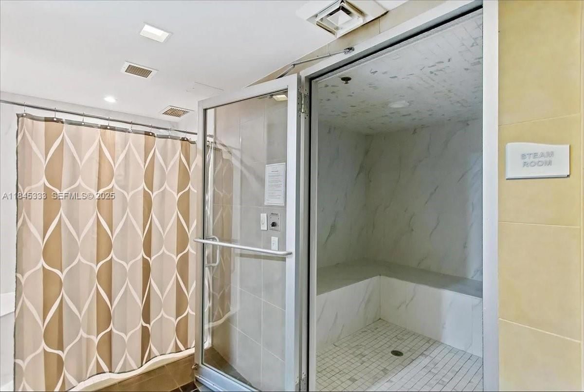 Real estate property located at 60 13th St #3203, Miami-dade, Infinity At Brickell Cond, Miami, FL