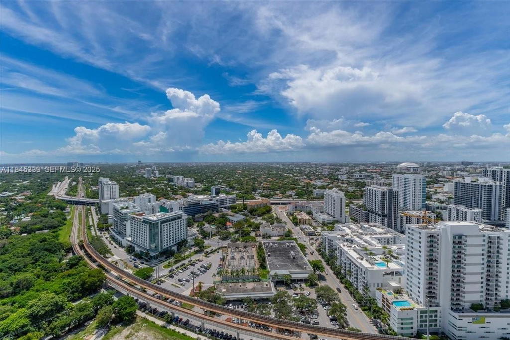 Real estate property located at 60 13th St #3203, Miami-dade, Infinity At Brickell Cond, Miami, FL