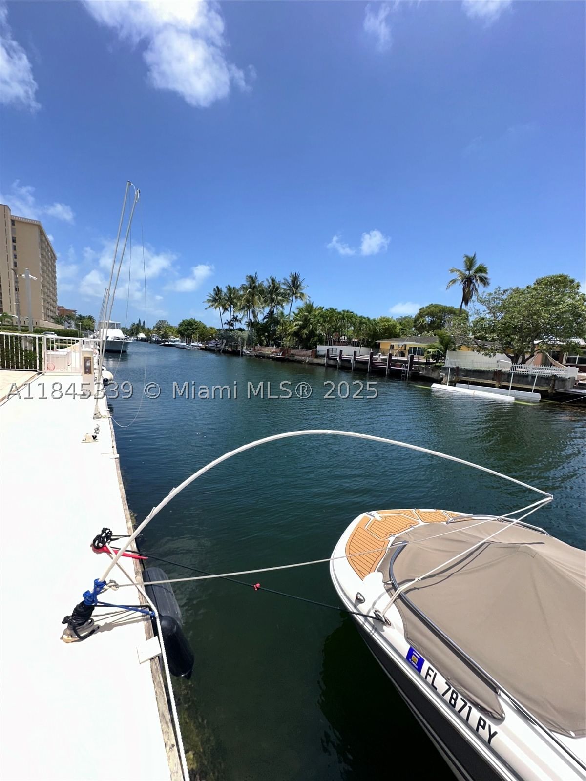 Real estate property located at 2020 135th St #807, Miami-dade, Keystone Towers Condo, North Miami, FL