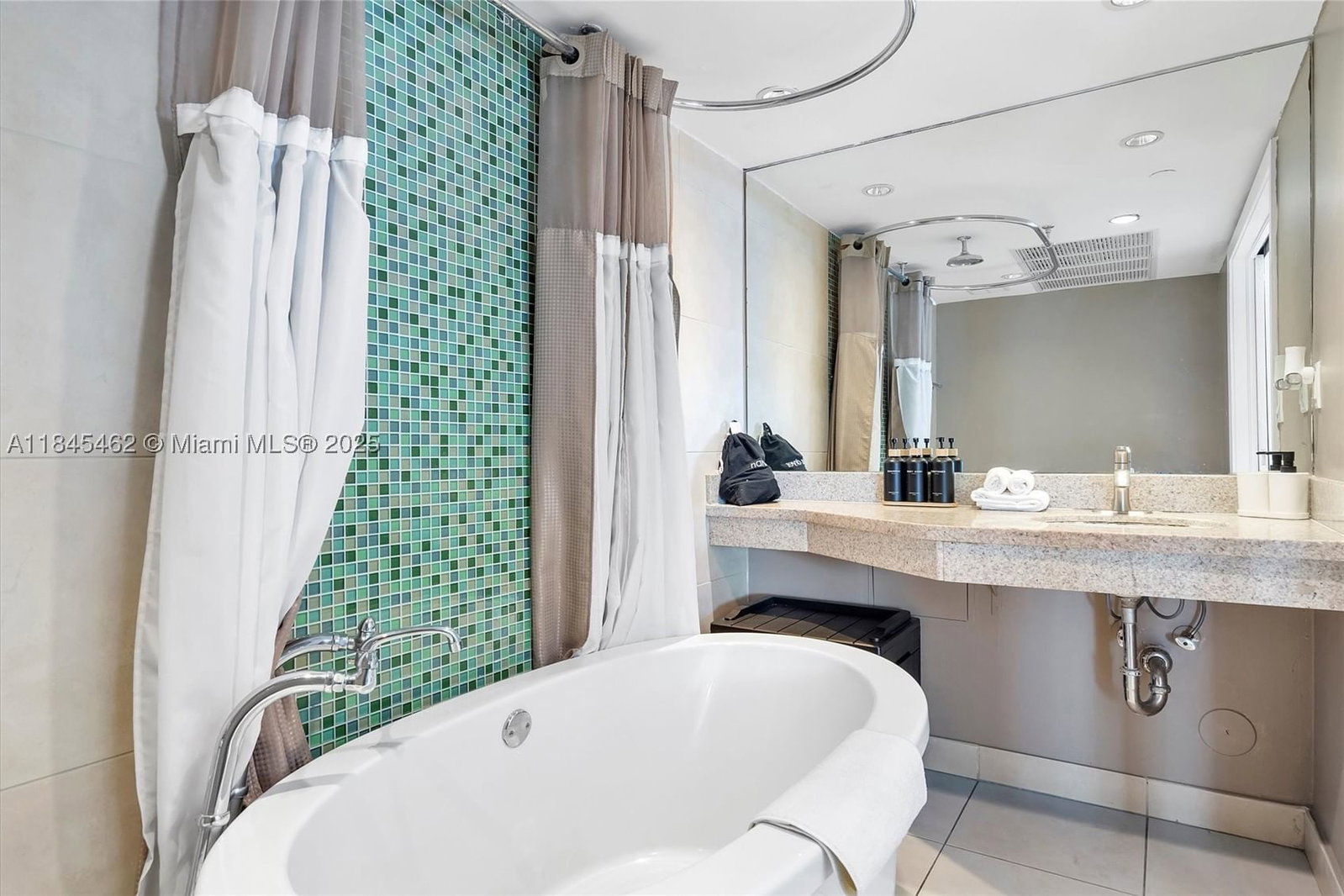 Real estate property located at 1024 Ocean Dr A207, Miami-dade, The Strand On Ocean Drive, Miami Beach, FL