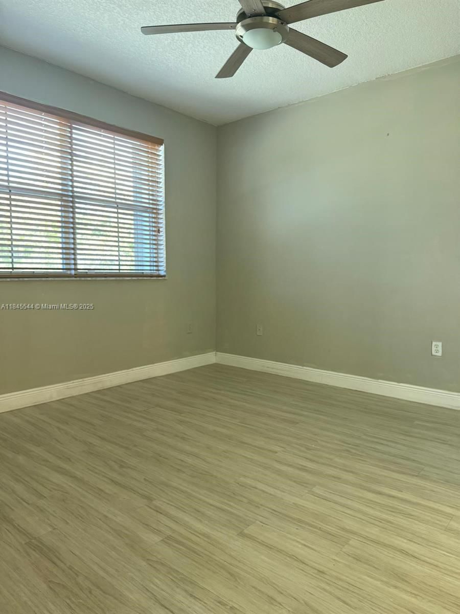 Real estate property located at 6320 114th Ave #1223, Miami-dade, The Courts At Doral Isles, Doral, FL