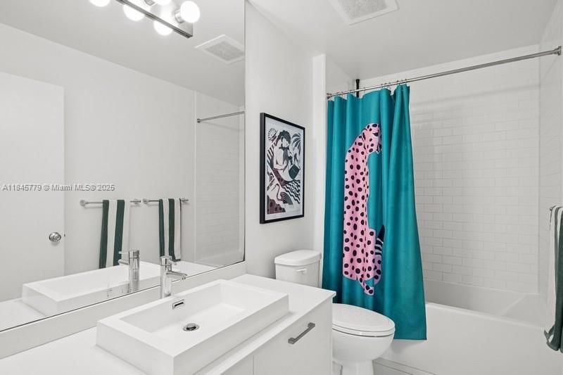 Real estate property located at 151 1st St #2601, Miami-dade, Centro Condo, Miami, FL