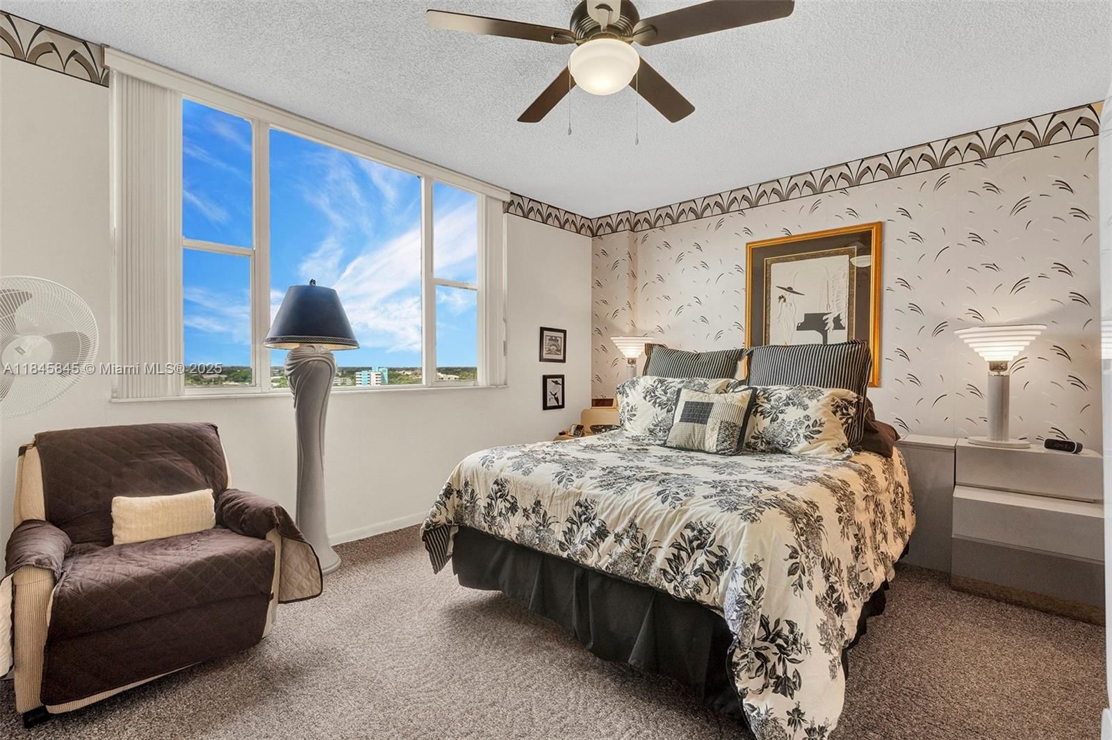 Real estate property located at 3850 Washington St #1114, Broward, Hillcrest East No 27 Cond, Hollywood, FL