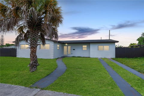 Real estate property located at 1240 172nd St, Miami-dade, Scott Lake Manor Sec 8, Miami Gardens, FL