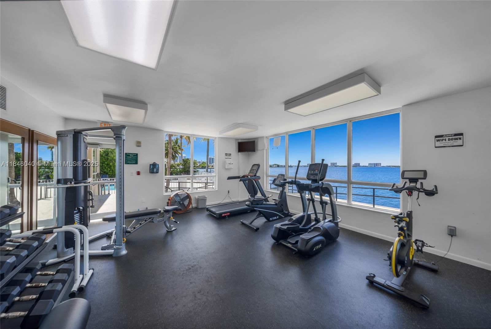 Real estate property located at 1625 Kennedy Cswy #1102D, Miami-dade, Bayview Condo At North Bay, North Bay Village, FL