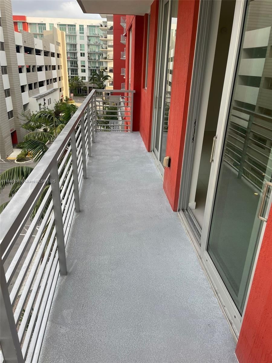 Real estate property located at 7875 107 AVE #412, Miami-dade, Midtown Doral Condo 4, Doral, FL
