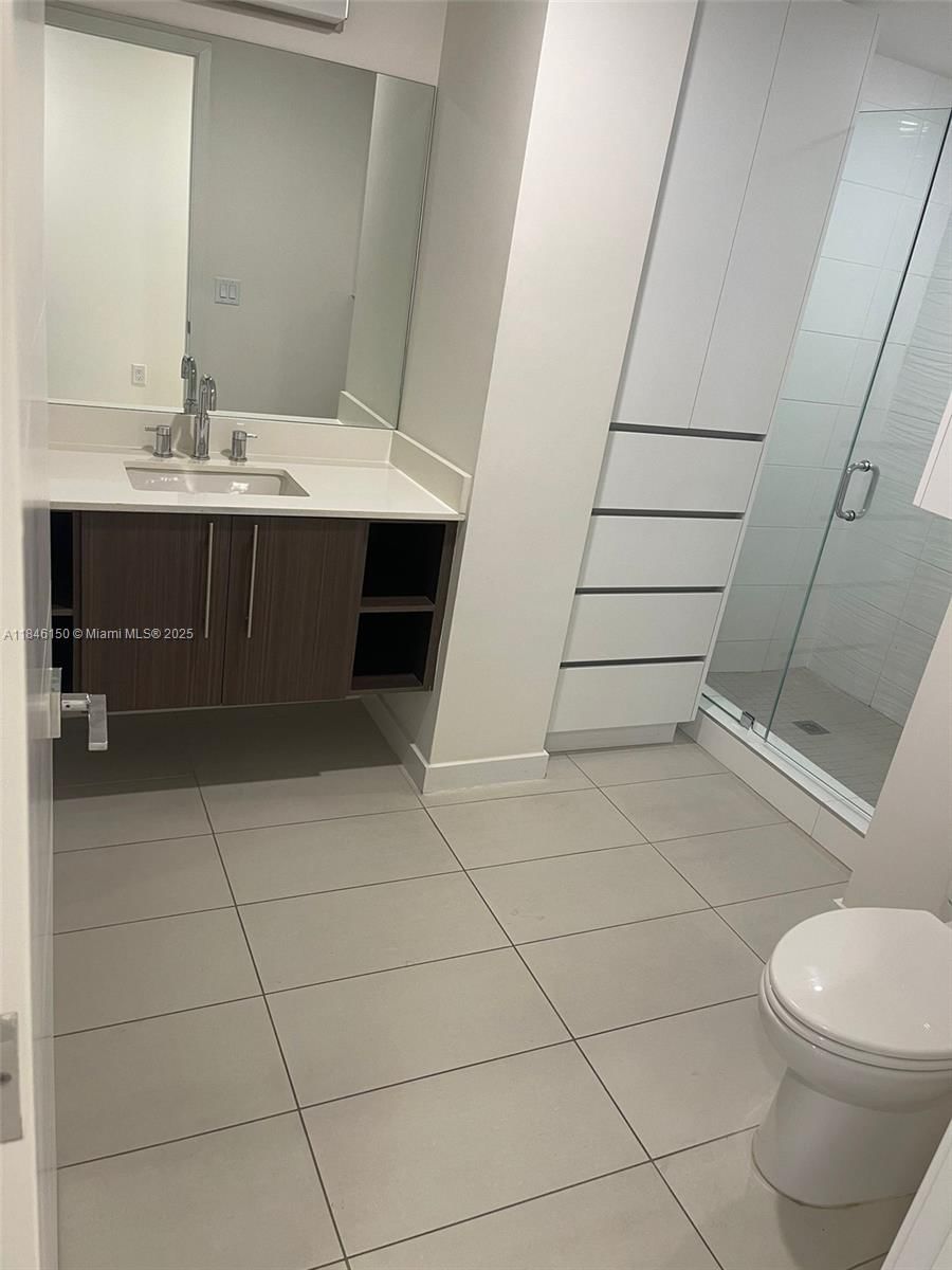 Real estate property located at 7875 107 AVE #412, Miami-dade, Midtown Doral Condo 4, Doral, FL