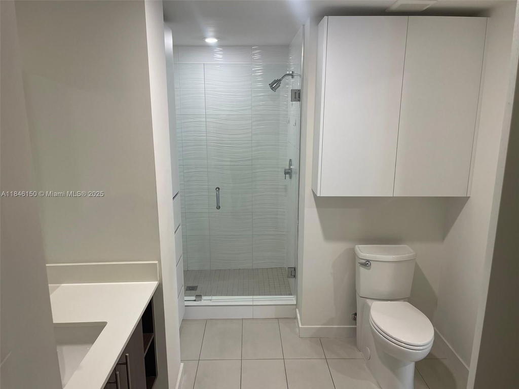 Real estate property located at 7875 107 AVE #412, Miami-dade, Midtown Doral Condo 4, Doral, FL