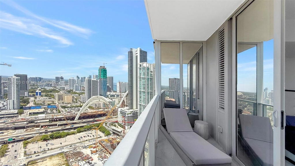 Real estate property located at 851 1st Ave #3302, Miami-dade, Paramount Miami Worldcent, Miami, FL