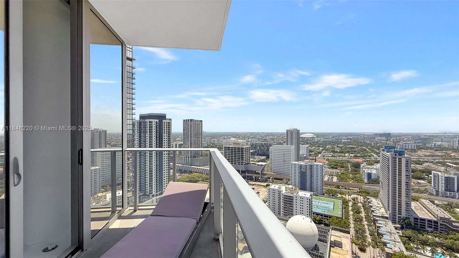 Real estate property located at 851 1st Ave #3302, Miami-dade, Paramount Miami Worldcent, Miami, FL
