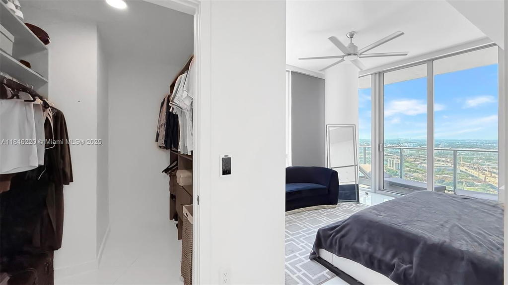Real estate property located at 851 1st Ave #3302, Miami-dade, Paramount Miami Worldcent, Miami, FL