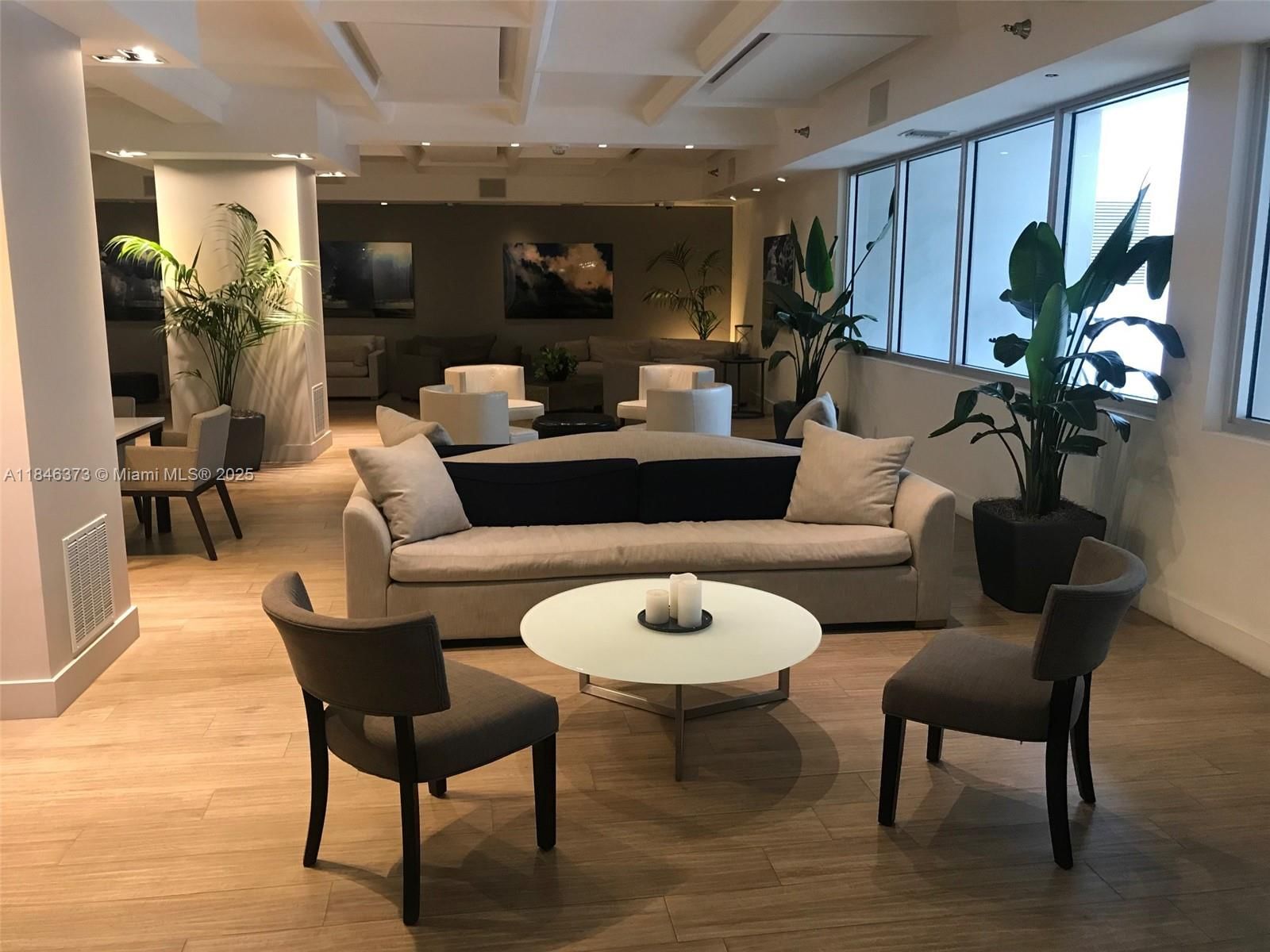 Real estate property located at 100 Lincoln Rd #1226, Miami-dade, The Decoplage Condo, Miami Beach, FL