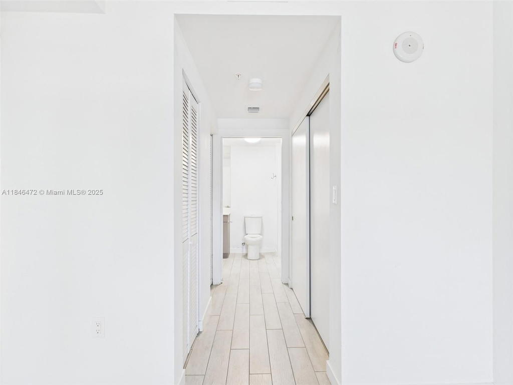 Real estate property located at 321 26th St #605, Miami-dade, 26 Edgewater Condo, Miami, FL