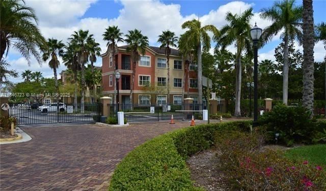 Real estate property located at 4602 160th Ave #525, Broward, El-ad Villaggio Condo Bld, Miramar, FL
