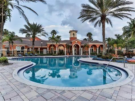 Real estate property located at 4602 160th Ave #525, Broward, El-ad Villaggio Condo Bld, Miramar, FL