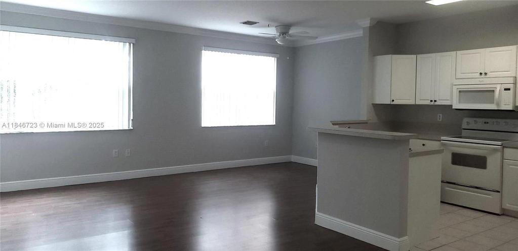 Real estate property located at 4602 160th Ave #525, Broward, El-ad Villaggio Condo Bld, Miramar, FL