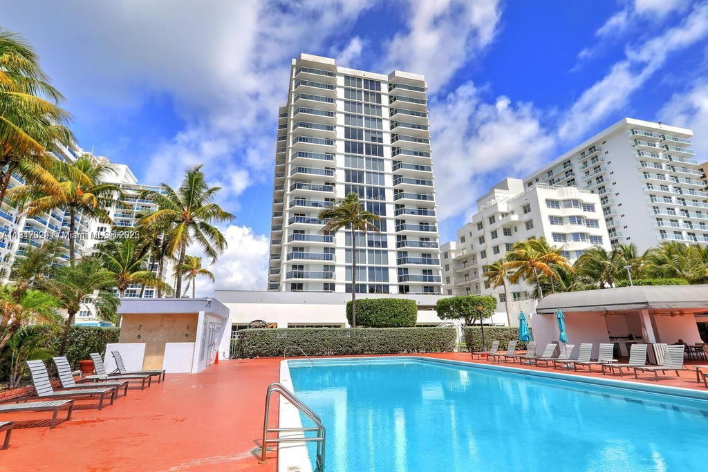 Real estate property located at 2401 Collins Ave #1209, Miami-dade, The Riviera Condo, Miami Beach, FL
