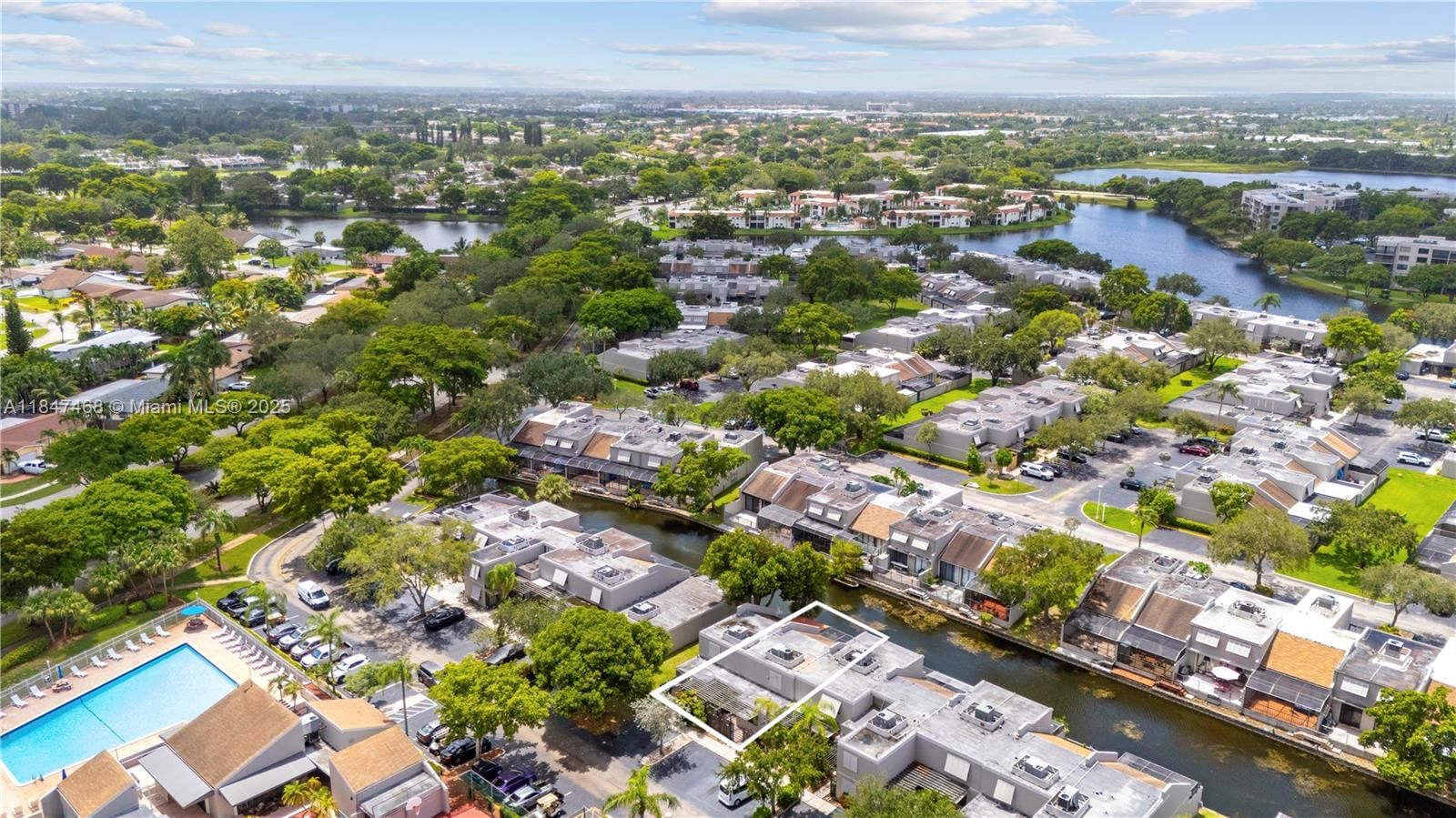 Real estate property located at 11248 15th Ct, Broward, Everglades Sugar & Land, Pembroke Pines, FL