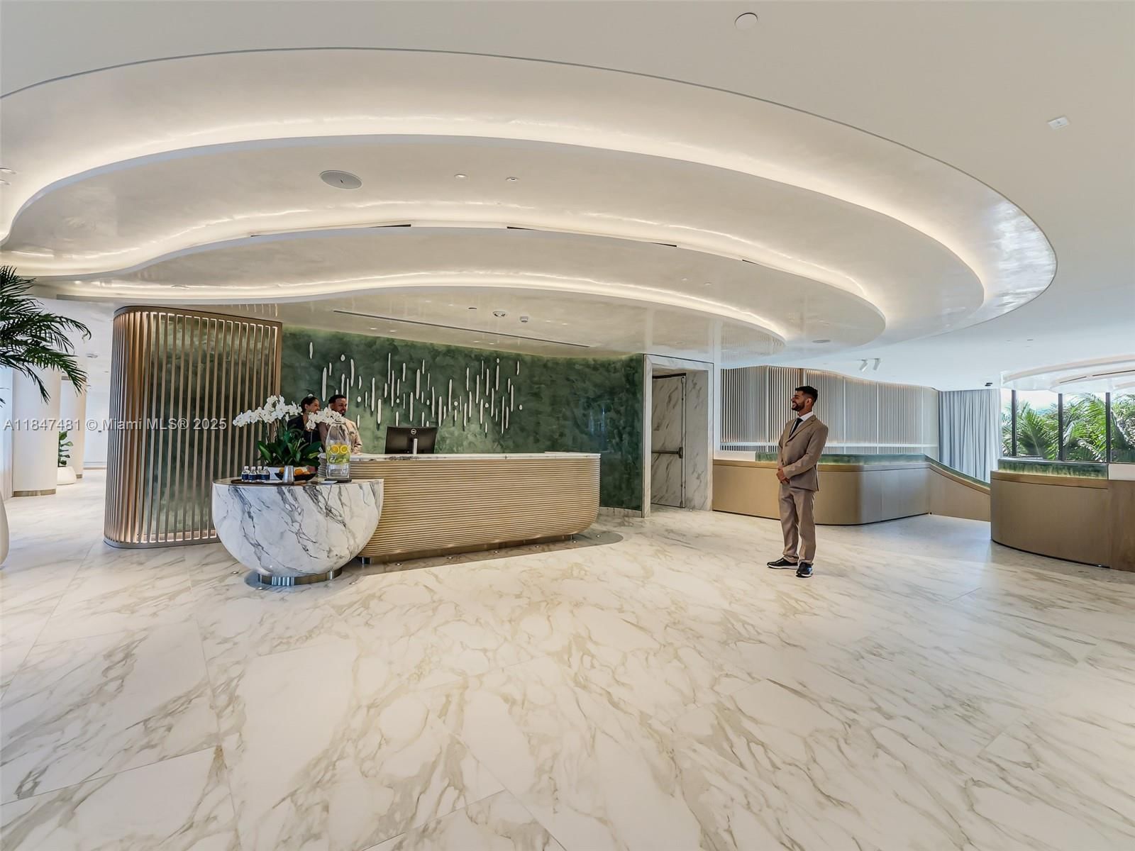 Real estate property located at 900 Ocean Blvd #705, Broward, Casamar, Pompano Beach, FL