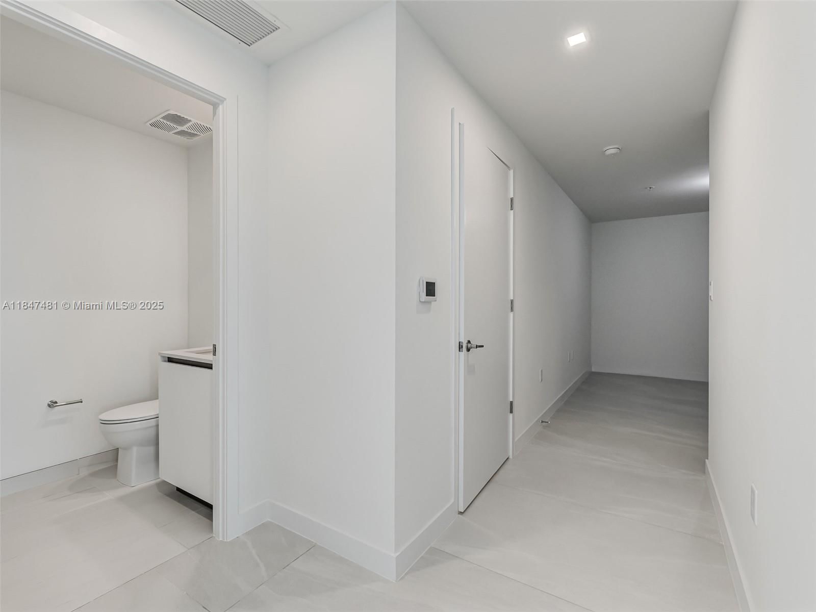 Real estate property located at 900 Ocean Blvd #705, Broward, Casamar, Pompano Beach, FL