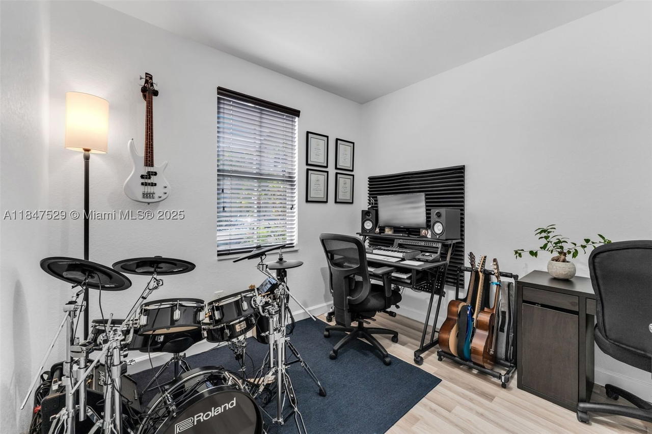 Real estate property located at 134 28th Ter #10, Miami-dade, Fiji Condo No 1, Homestead, FL