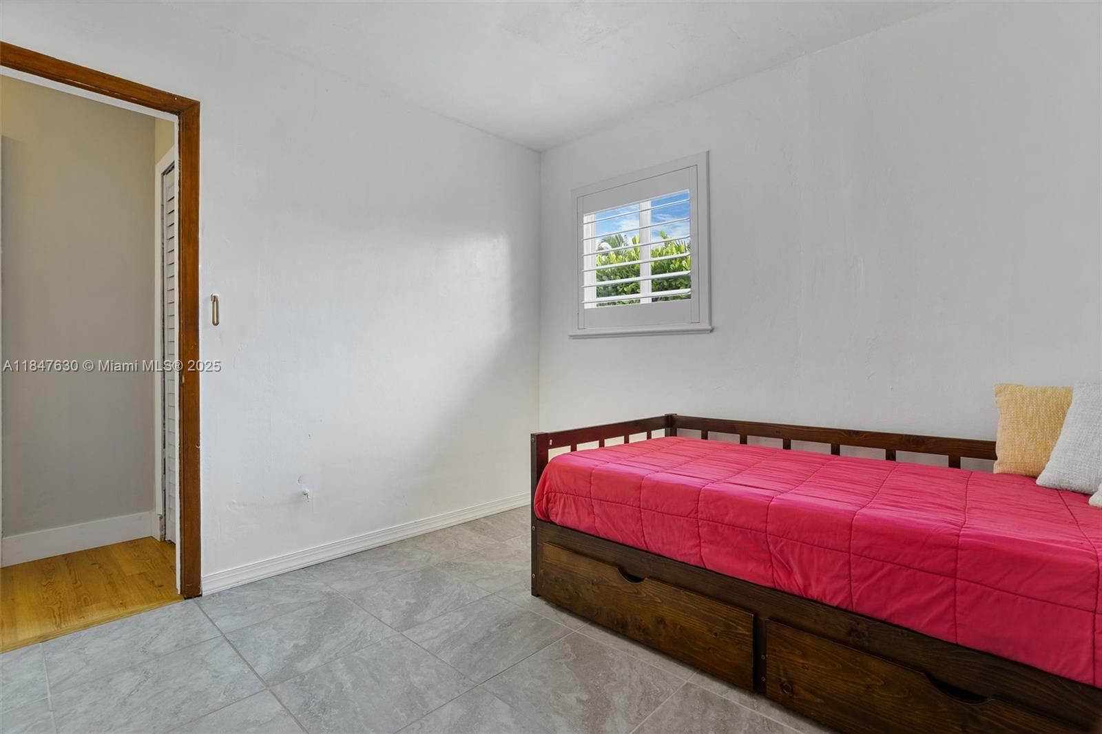 Real estate property located at 7820 97th Pl, Miami-dade, Heftler Homes Sunset Park, Miami, FL
