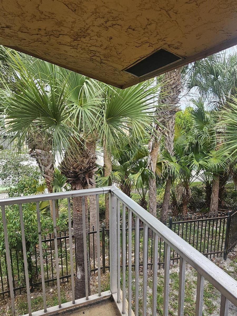 Real estate property located at 95 41st St O226, Broward, Courts At Oakland Park, Oakland Park, FL