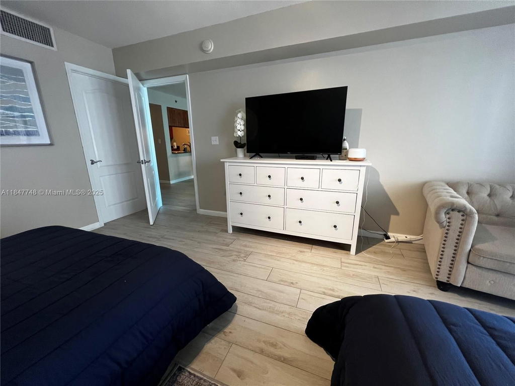Real estate property located at 1200 Brickell Bay Dr #3414, Miami-dade, The Club At Brickell Bay, Miami, FL
