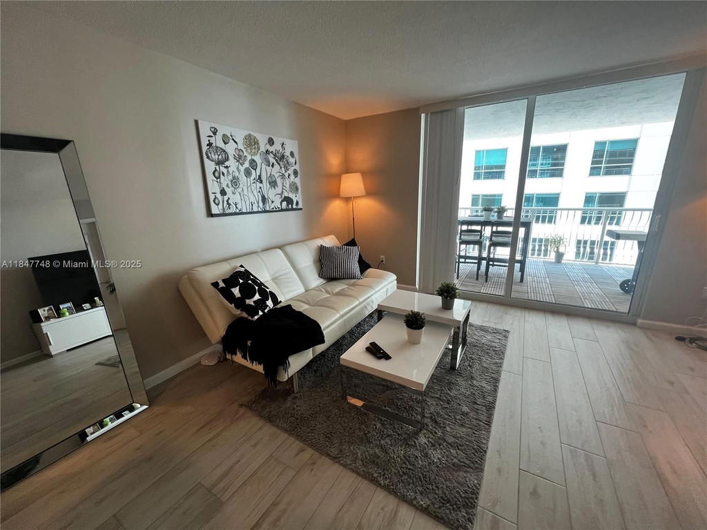 Real estate property located at 1200 Brickell Bay Dr #3414, Miami-dade, The Club At Brickell Bay, Miami, FL