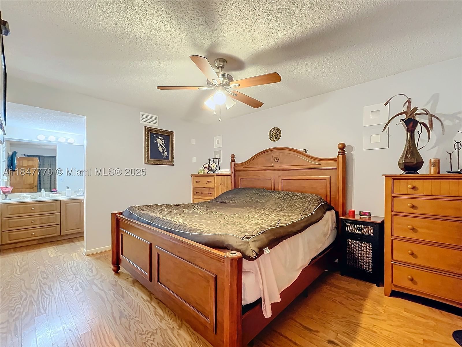 Real estate property located at 11533 10th St #11533, Broward, Pierpointe One Condo Ii, Pembroke Pines, FL