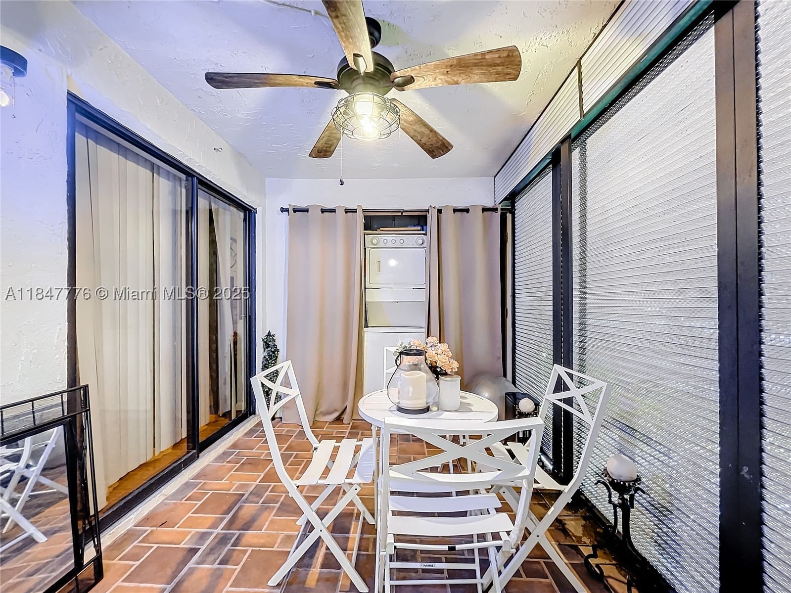 Real estate property located at 11533 10th St #11533, Broward, Pierpointe One Condo Ii, Pembroke Pines, FL