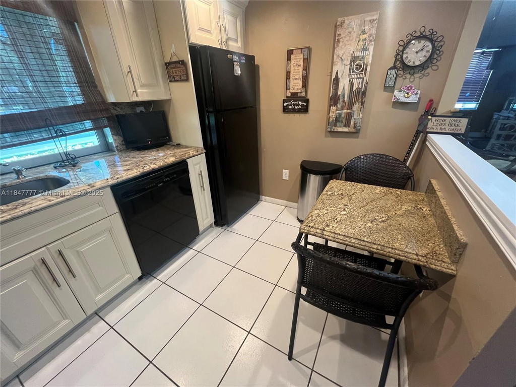 Real estate property located at 9351 Lime Bay Blvd #101, Broward, Lime Bay Condominium 7, Tamarac, FL