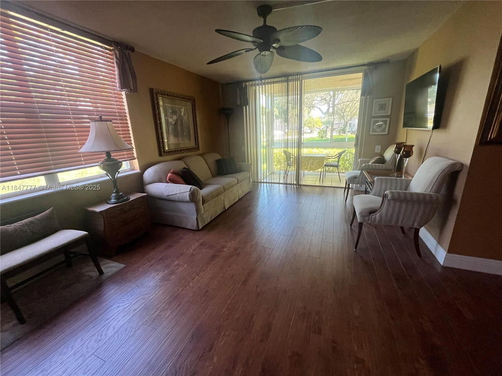 Real estate property located at 9351 Lime Bay Blvd #101, Broward, Lime Bay Condominium 7, Tamarac, FL