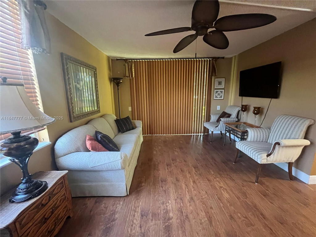 Real estate property located at 9351 Lime Bay Blvd #101, Broward, Lime Bay Condominium 7, Tamarac, FL