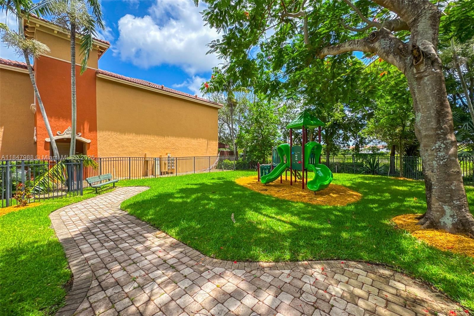 Real estate property located at 2669 121st Ter #705, Broward, Martinique No 2 Condo, Miramar, FL