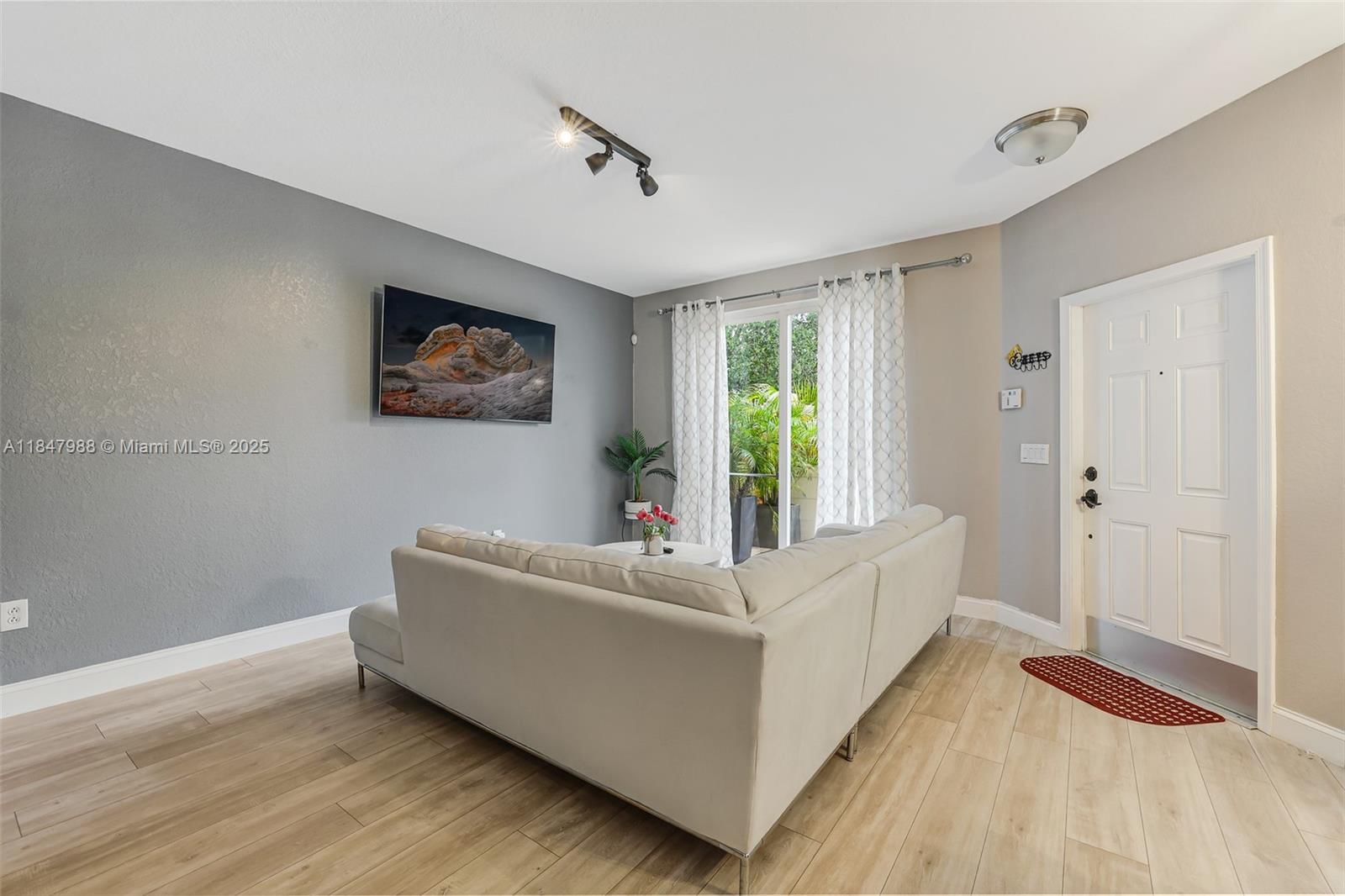 Real estate property located at 2669 121st Ter #705, Broward, Martinique No 2 Condo, Miramar, FL