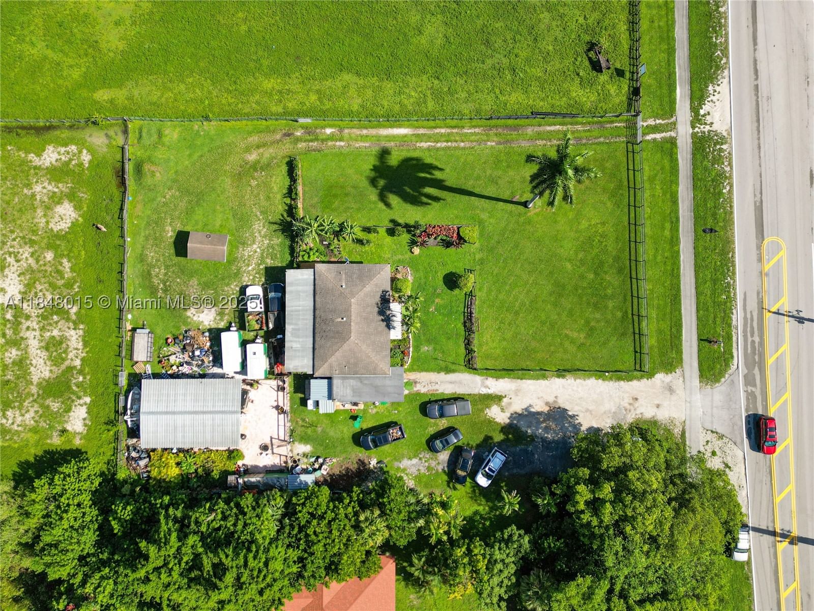 Real estate property located at 1921 112th Ave, Broward, Fla Fruit Lands Co Sub No, Davie, FL