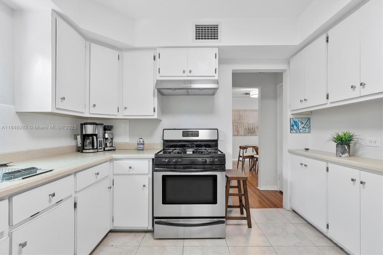 Real estate property located at 10551 3rd Ave, Miami-dade, First Addn To Pasadena Pa, Miami Shores, FL