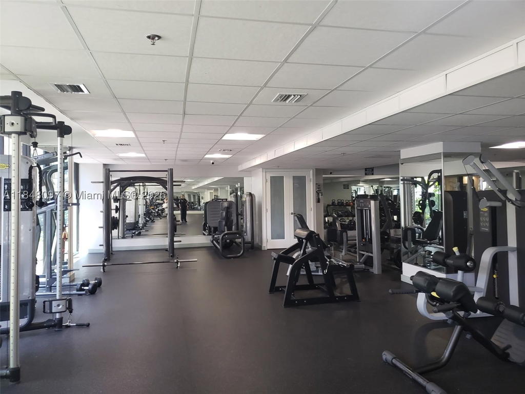 Real estate property located at 540 Brickell Key Dr #1524, Miami-dade, Brickell Key Ii Condo, Miami, FL