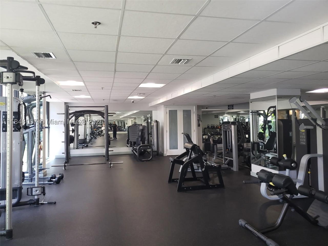 Real estate property located at 540 Brickell Key Dr #1524, Miami-dade, Brickell Key Ii Condo, Miami, FL