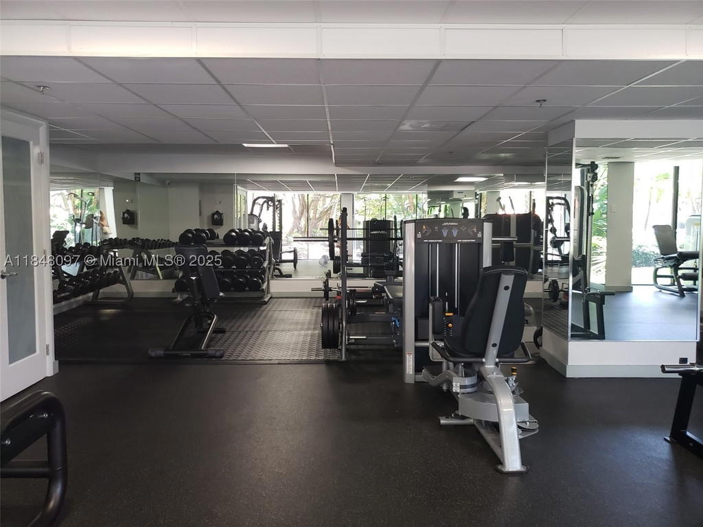 Real estate property located at 540 Brickell Key Dr #1524, Miami-dade, Brickell Key Ii Condo, Miami, FL